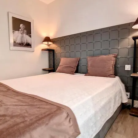 Hébergement de vacances Henri Camille Real Estate- Miramar - One Bedroom - Croisette Sea View Cannes