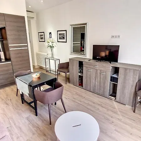 Hébergement de vacances Henri Camille Real Estate- Miramar - One Bedroom - Croisette Sea View *